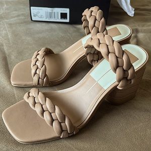 NEVER BEEN WORN dolce vita Natie Woven sandals (US Women’s size 8) for sale